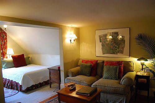 Rothschild Pound House Inn Columbus Exteriér fotografie